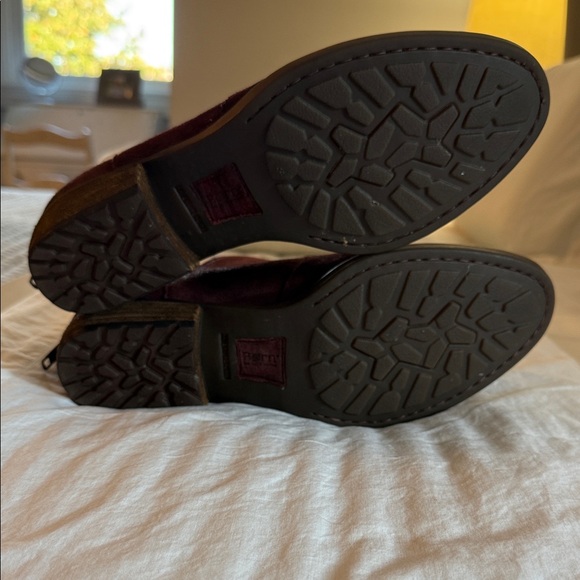Born Women's Burgundy Ankle Boots - Picture 5 of 7